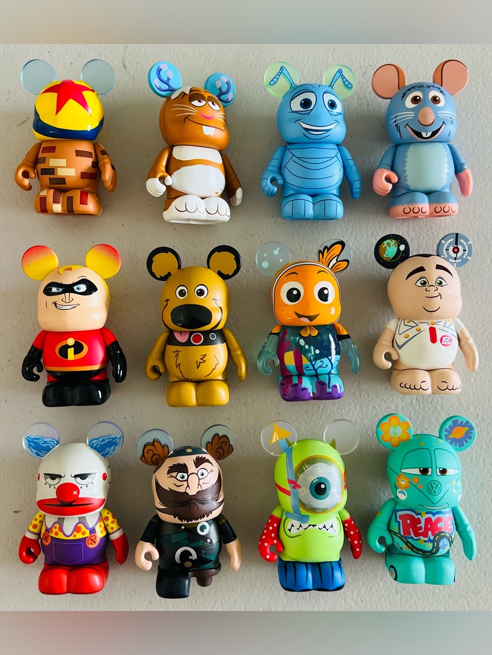 Disney Vinylmation 3" Pixar Series 1 Set w/ Luxoball Chaser